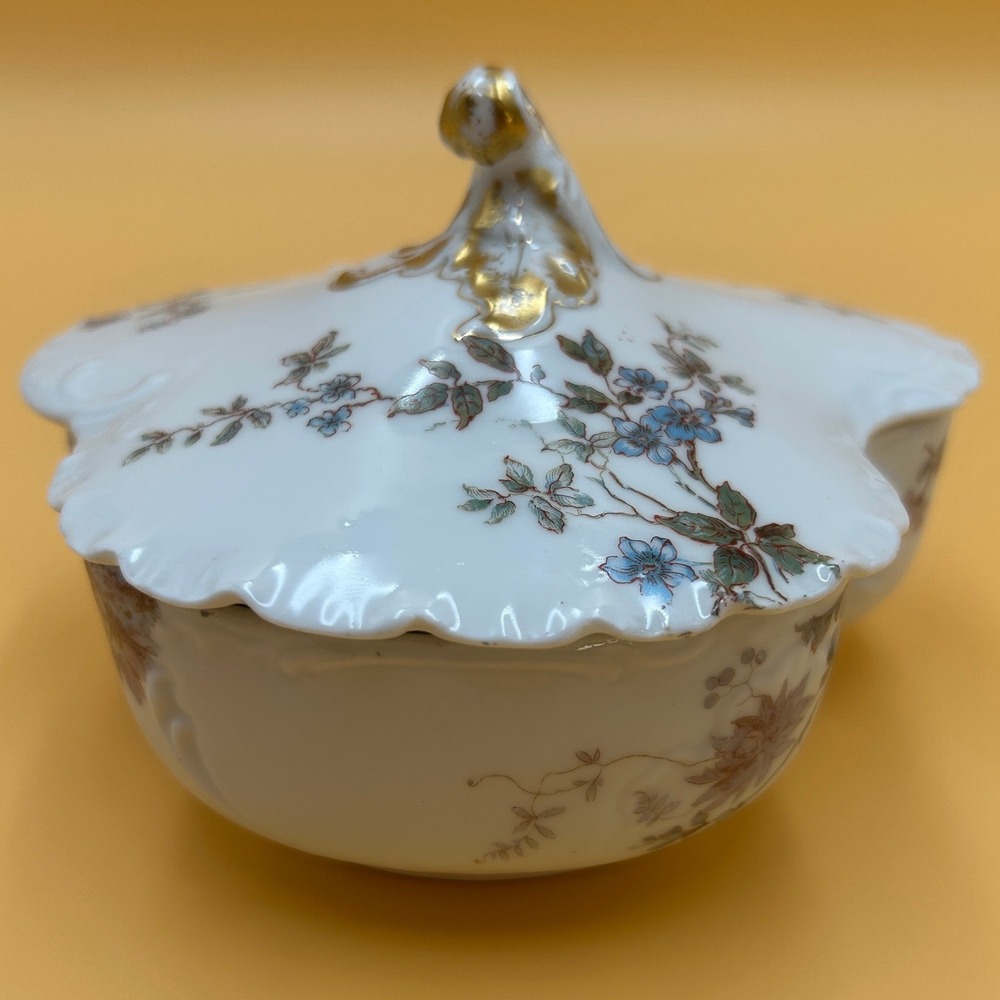 Antique Haviland Limoges Schleiger 464 Antique Butter Dish or Vanity Trinket Box